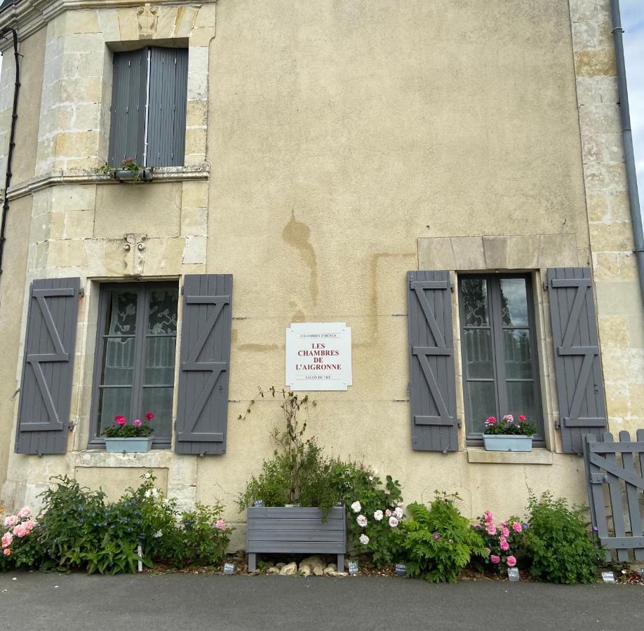 Les Chambres De L'Aigronne Le Petit-Pressigny Exterior foto